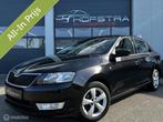 Skoda Rapid 1.2 TSI Navi Trekhaak Schaalstoelen Cruise Leuk!, Auto's, Voorwielaandrijving, Euro 5, Gebruikt, Zwart