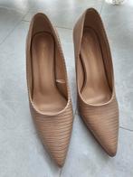 Feestelijk pumps, Pumps, Beige, Ophalen of Verzenden, Zo goed als nieuw