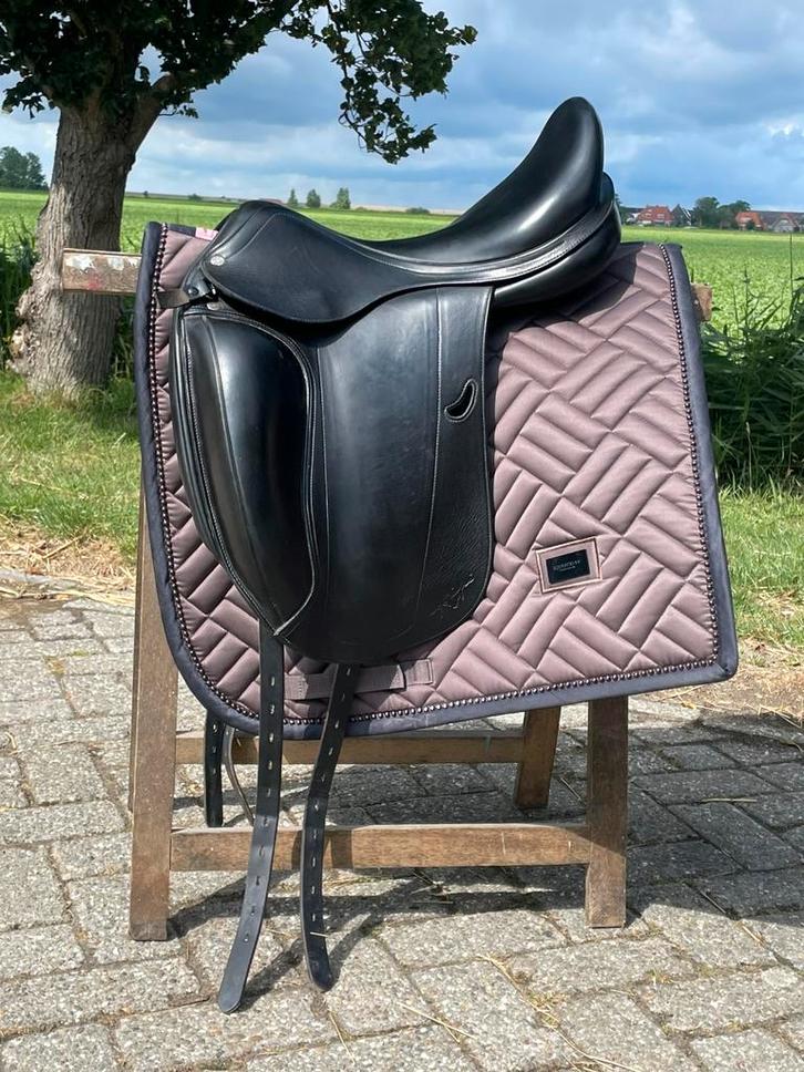 Equipe € 400! & Fryso €300! dressuurzadel!, Dieren en Toebehoren, Paarden en Pony's | Zadels, Zo goed als nieuw, Dressuur, Ophalen