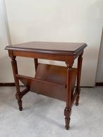 Mahonie tafeltje met tijdschriftenrek, Minder dan 55 cm, Gebruikt, Rechthoekig, Hout