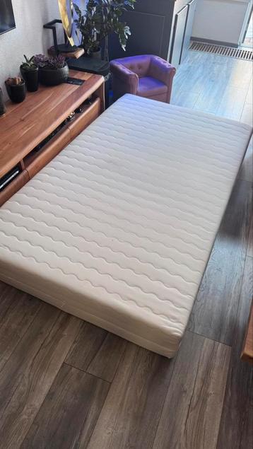 Matras 120x200cm Twijfelaar 25cm dik beschikbaar voor biedingen