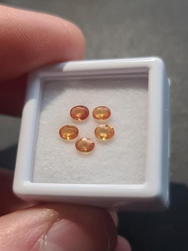 Saffier lot - 1,05ct, Sieraden, Tassen en Uiterlijk, Edelstenen, Nieuw, Ophalen of Verzenden