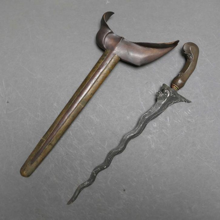 11 luks Naga keris met beschadigde schede afk Java Indonesie, Antiek en Kunst, Kunst | Niet-Westerse kunst, Verzenden