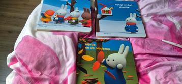 Nijntje boek( kerstvakantie,vogeltje& bladeren) 3x beschikbaar voor biedingen