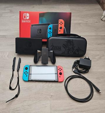 Nintendo switch met toebehoren  beschikbaar voor biedingen