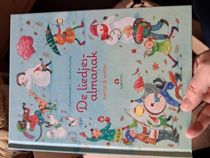 Koos Meinderts - De liedjesalmanak, Boeken, Kinderboeken | Jeugd | onder 10 jaar, Zo goed als nieuw, Fictie algemeen, Ophalen of Verzenden