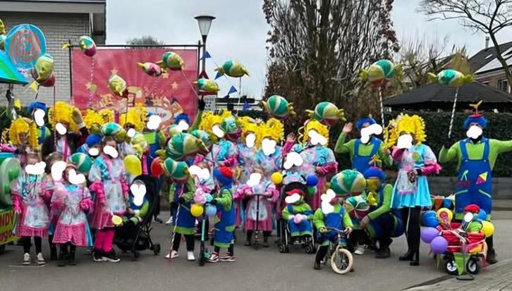 Carnaval pakken loopgroep, Kleding | Heren, Carnavalskleding en Feestkleding, Gedragen, Kleding, Carnaval, Maat 52/54 (L), Ophalen