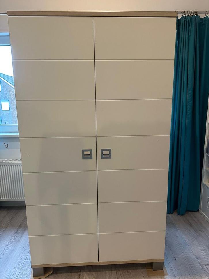 Mooie kledingkast, Huis en Inrichting, Kasten | Kledingkasten, Gebruikt, 150 tot 200 cm, 100 tot 150 cm, 50 tot 75 cm, Met deur(en)