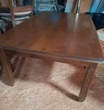 Donker eiken salontafel, Ophalen