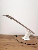 Hans von Klier voor Bilumen 'Condor' bureaulamp wit, Huis en Inrichting, Lampen | Tafellampen, Metaal, Gebruikt, Ophalen, 75 cm of meer