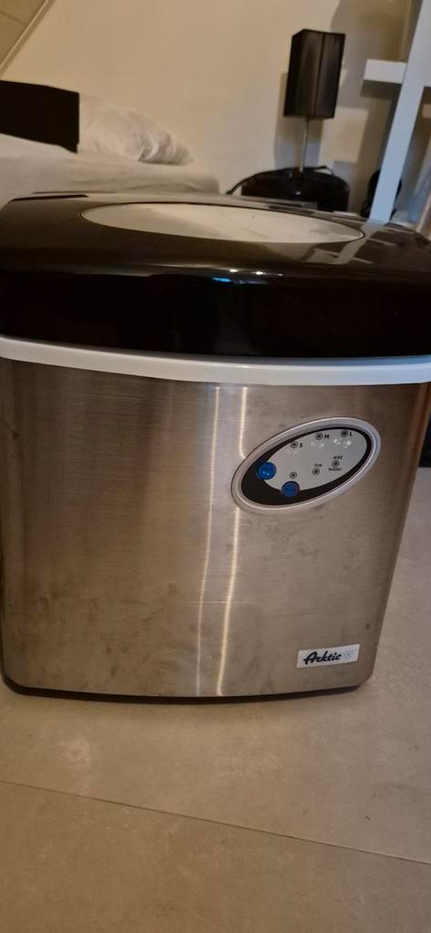 IJsblokjesmachine - Snel ijs maken!, Witgoed en Apparatuur, IJsmachines, Gebruikt, Zelfvriezend, Ophalen of Verzenden