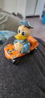 Donald Duck matchbox auto, Verzamelen, Ophalen of Verzenden, Donald Duck, Zo goed als nieuw, Beeldje of Figuurtje