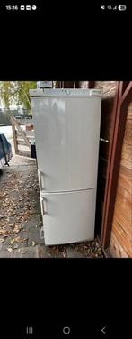 Koelvries combinatie, Witgoed en Apparatuur, Koelkasten en IJskasten, 200 liter of meer, Met aparte vriezer, Zo goed als nieuw