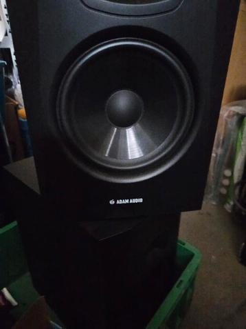 Te koop 2 Adam audio TV5 speakers beschikbaar voor biedingen