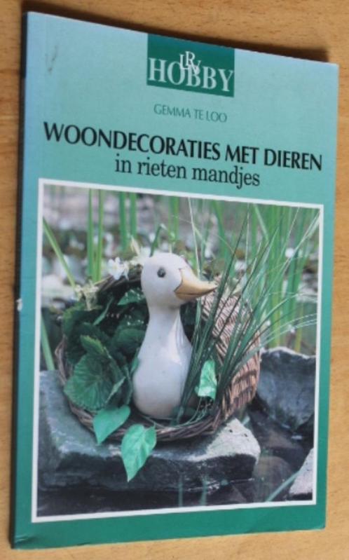 Woondecoraties met dieren in rieten mandjes - te Loo c155, Boeken, Hobby en Vrije tijd, Gelezen, Kleien en Boetseren, Geschikt voor kinderen