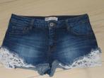Trendy korte broek met kanten, Kleding | Dames, Broeken en Pantalons, Kort, Blauw, Ophalen of Verzenden, Zo goed als nieuw
