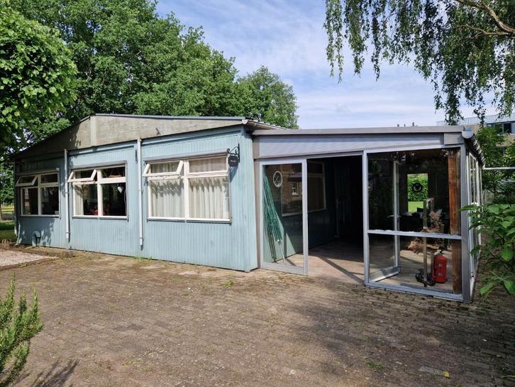 Ruime woonunit met serre, Doe-het-zelf en Verbouw, Bouwketen en Schaftketen, Gebruikt, Ophalen