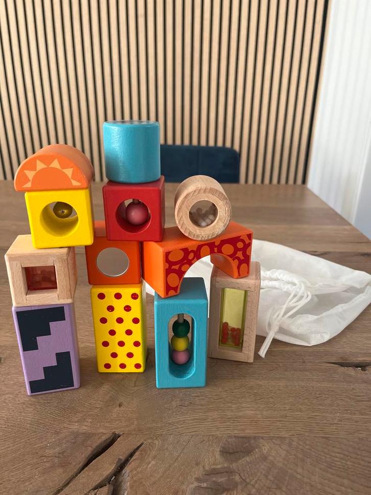 Houten blokken set met sensorische elementen, Kinderen en Baby's, Speelgoed | Houten speelgoed, Zo goed als nieuw, Overige typen