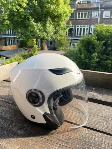 Helmet XPro beschikbaar voor biedingen
