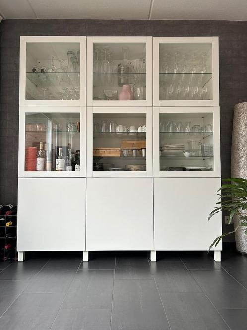 IKEA Besta vitrine kast, Huis en Inrichting, Kasten | Vitrinekasten, Gebruikt, 25 tot 50 cm, Ophalen