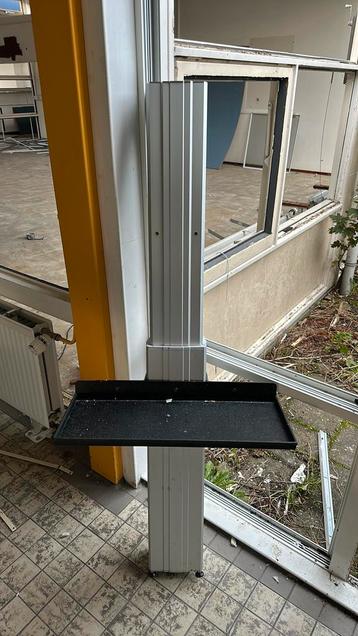 Digibord statief beschikbaar voor biedingen