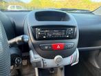 Peugeot 107 1.0-12V XS, Voorwielaandrijving, Gebruikt, 4 stoelen, Origineel Nederlands