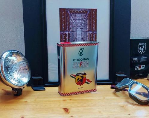 ABARTH FIAT Olie blik SELENIA PETRONAS zilver Mancave Garage, Verzamelen, Automerken, Motoren en Formule 1, Zo goed als nieuw
