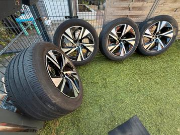 Continental 275/45 R20 Banden met met originele Volvo Velgen beschikbaar voor biedingen