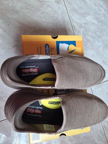 Skechers slipin grijs beschikbaar voor biedingen
