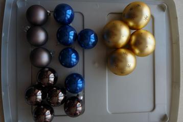 z.g.a.n diverse kerstballen beschikbaar voor biedingen