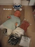 Babypop met zacht lijfje en kleertjes, Ophalen of Verzenden, Gebruikt, Babypop