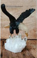 Adelaar op cluster van Crystal Quartz Edelsteen, Verzamelen, Beelden en Beeldjes, Ophalen of Verzenden, Zo goed als nieuw, Dier