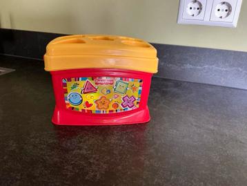 FISHER PRICE VORMEN DOOS, IN PERFECTE STAAT, ( SINT) CADEAU beschikbaar voor biedingen
