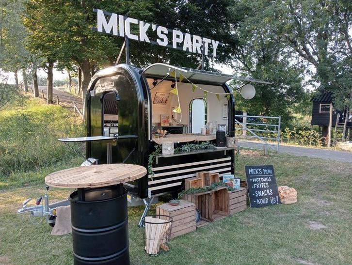 Huren Foodtrailer Foodtruck (zonder personeel), Diensten en Vakmensen, Restaurants en Cateraars, Cateraar, Horecabenodigdheden