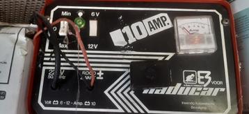 Acculader 6 en 12 v 10 Amp beschikbaar voor biedingen