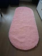 vloerkleed roze pluche 2.53 x 1.03 mtr. antislip achterkant, 200 cm of meer, Ophalen of Verzenden, Zo goed als nieuw, Ovaal