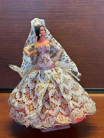 Te koop spaanse pop Flamenco danseres beschikbaar voor biedingen