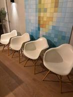 4 x Witte kuipstoelen, Huis en Inrichting, Stoelen, Ophalen, Zo goed als nieuw, Wit, Vier
