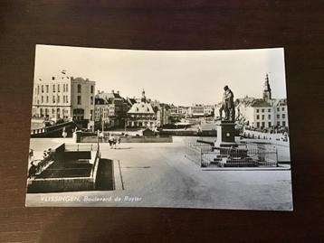 Vlissingen stadsgezicht boulevard en standbeeld 1962.    304 beschikbaar voor biedingen