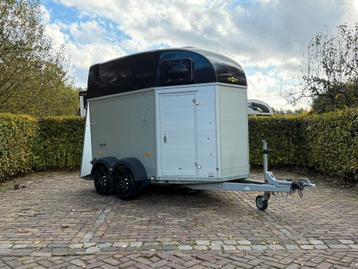 Nieuwstaat 2 paards Humbaur equitos met zadelkamer vol alu beschikbaar voor biedingen