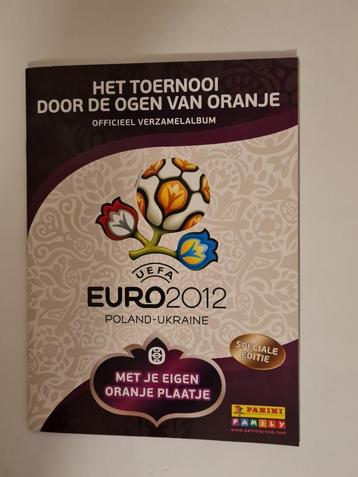 Het toernooi door de ogen van Oranje Euro 2012 Panini beschikbaar voor biedingen