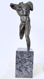 Mannentorso Agapios - bronzen beeld op sokkel (ZGAN), Ophalen