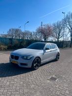 BMW 1-Serie 118I 125KW 5DR Aut8 2012 Grijs, 65 €/maand, Zwart, 4 cilinders, 1290 kg