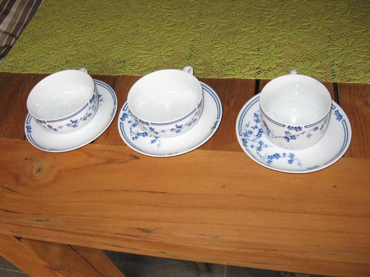 Kop en schotels, Huis en Inrichting, Keuken | Servies, Gebruikt, Kop(pen) en/of Schotel(s), Overige stijlen, Aardewerk, Ophalen of Verzenden