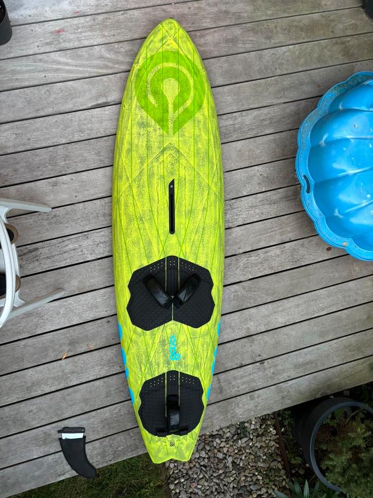 Goya Custom Thruster 4 - 92L, Watersport en Boten, Windsurfen, Zo goed als nieuw, Plank, Minder dan 250 cm, Met vin(nen), Minder dan 5 m²