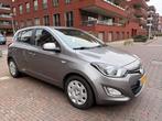 Hyundai i20 1.2i 2013 - 170.000km, 31 €/maand, 4 cilinders, Handgeschakeld, Grijs