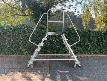 Zarges bordestrap 2x6 treden ladders trappen beschikbaar voor biedingen