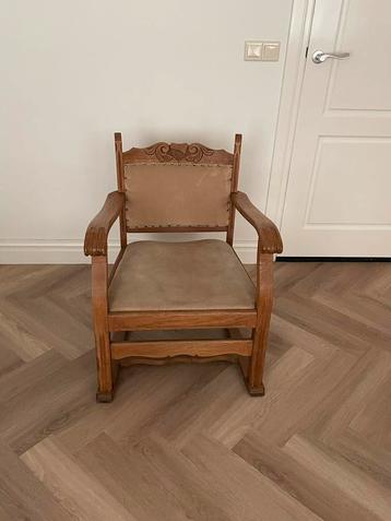 Fauteuil beschikbaar voor biedingen