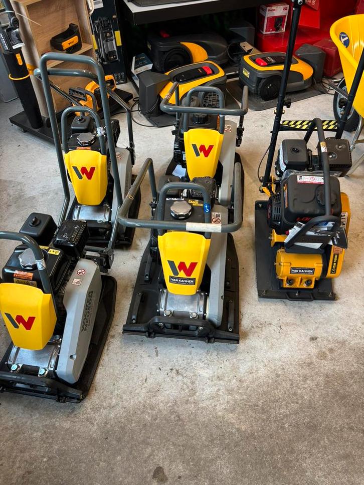 Diverse trilplaten wacker neuson en lumag, Tuin en Terras, Hand-tuingereedschap, Zo goed als nieuw, Ophalen