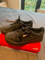 Puma carina velvet zwart, Nieuw, Ophalen of Verzenden, Sneakers of Gympen, Puma